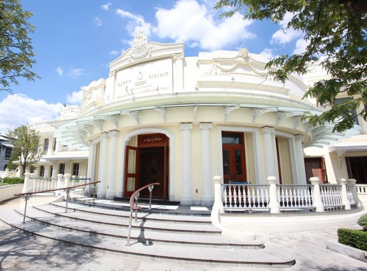 Queen Sirikit Museum